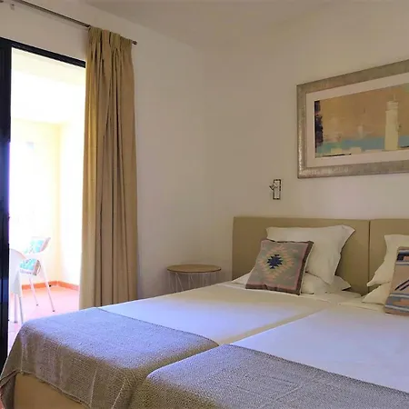 Aparthotel Quinta Mae Dos Homens