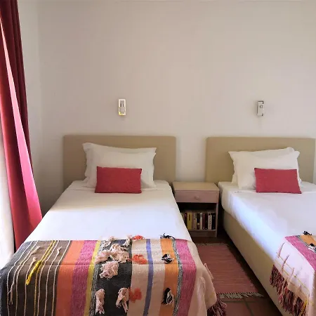 Ξενοδοχείο με διαμερίσματα Quinta Mae Dos Homens Φουνκάλ