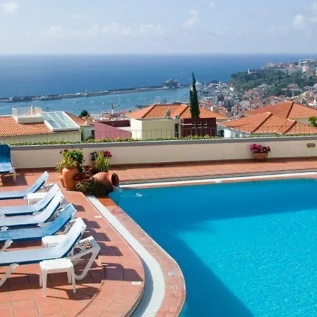 Quinta Mae Dos Homens Ξενοδοχείο με διαμερίσματα Φουνκάλ